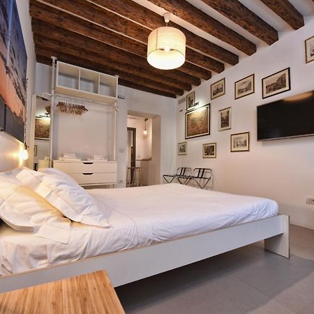 Lively Castello Comfort Room Private Bath & Privacy Венеция Екстериор снимка